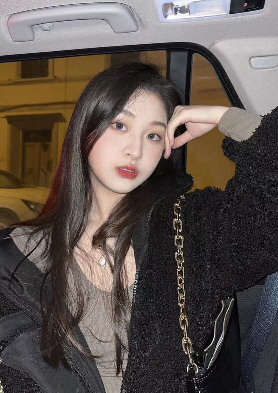 已满十八岁